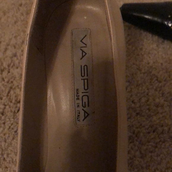 Heels - Picture 3 of 3